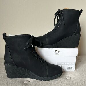 Lug sole lace-up boot